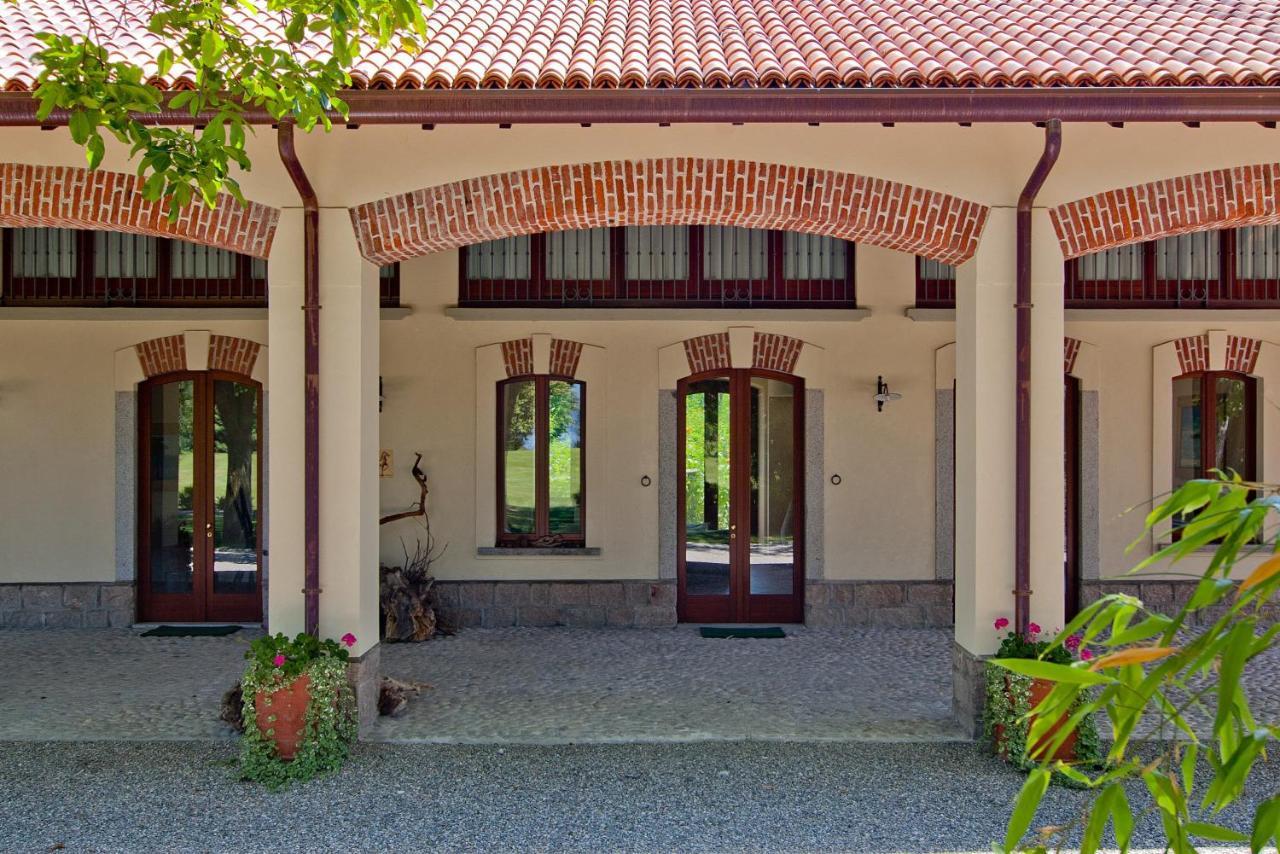 Polidora Bed and Breakfast Laveno-Mombello Exteriör bild